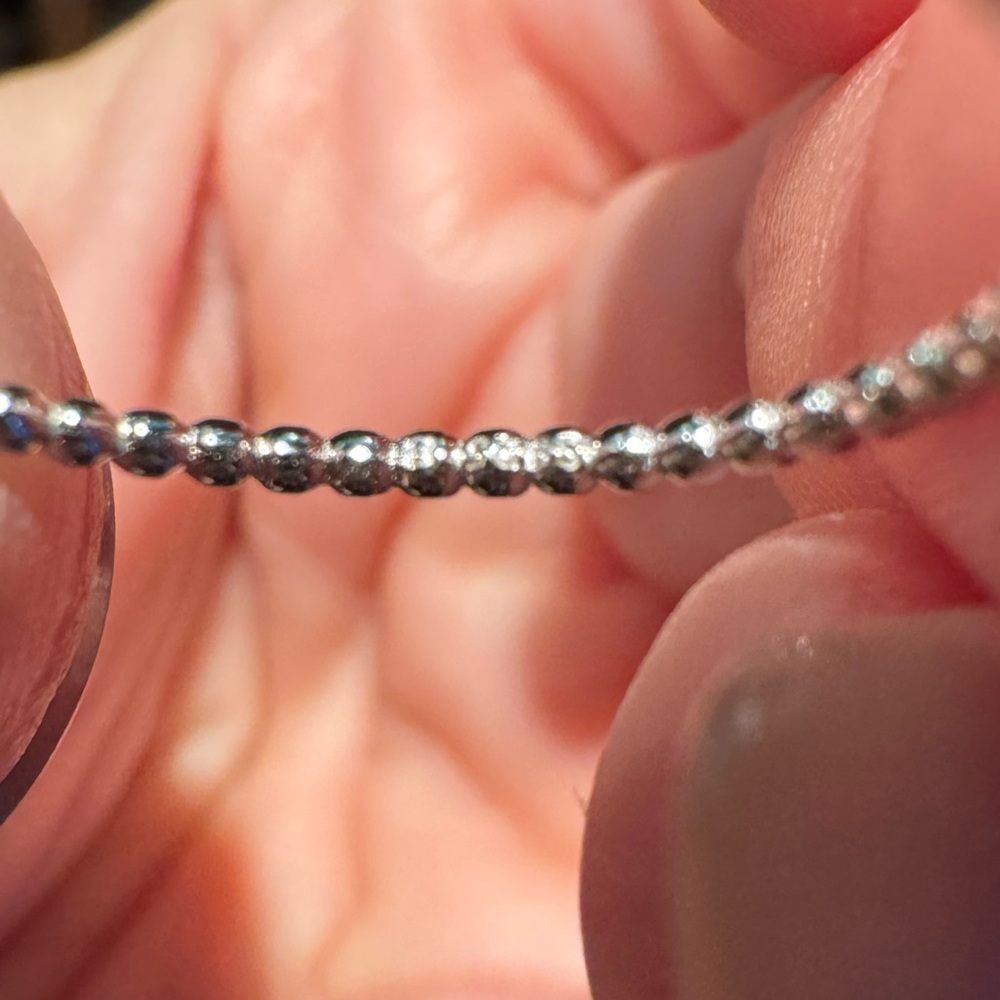 0.1 ct Moissanite ring disco 🪩 time - Picture 6 of 9